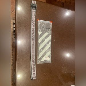 Off white belt grey